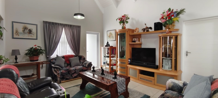 3 Bedroom Property for Sale in Jacobsbaai Western Cape